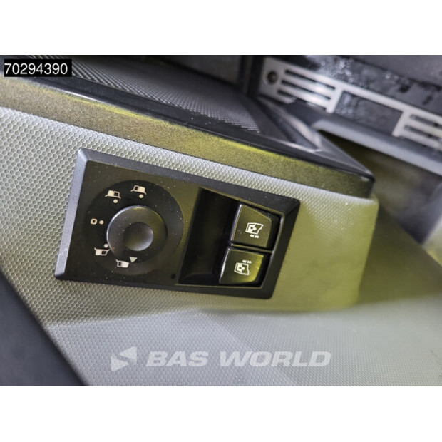 2015 رينو T520-42044983
