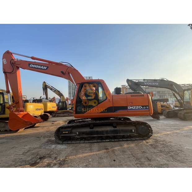2024 Doosan DH220LC-7-42059453