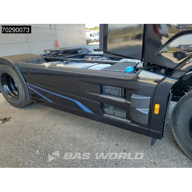 2025 Ford F-Max 500-42059969