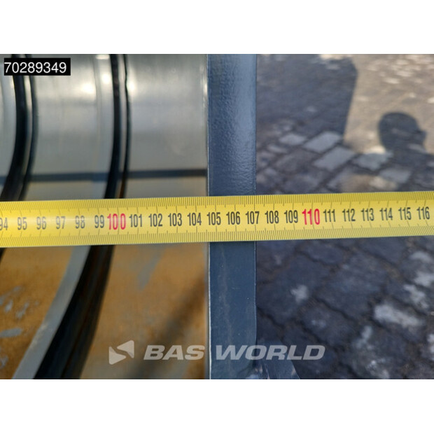 2025 هيونداي R210-42060162