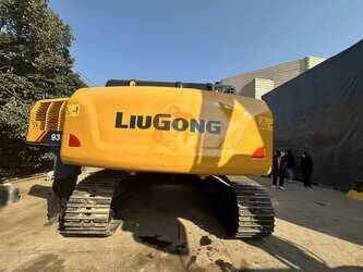 صورة ل حفارات مجنزرة 2024 ليوكونج LG933E