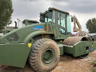 Image for COMPACTORS 2024 XCMG XS303