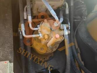 صورة ل حفارات مجنزرة 2024 ساني SY265
