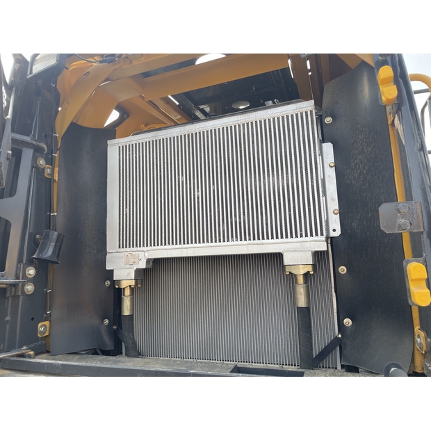 2023 SDLG L956F-42061578