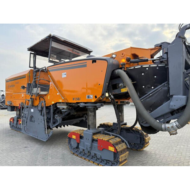 2015 Wirtgen W 250i-42061731