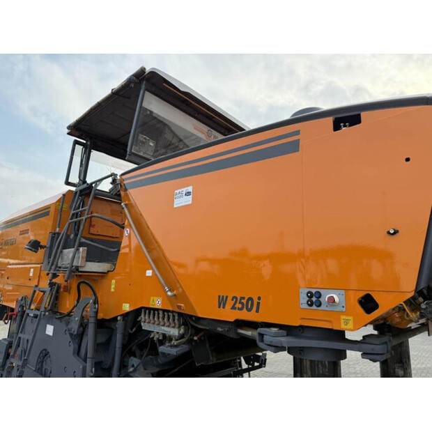 2015 Wirtgen W 250i-42061767