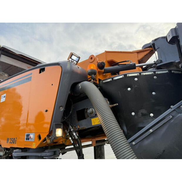 2015 Wirtgen W 250i-42061768