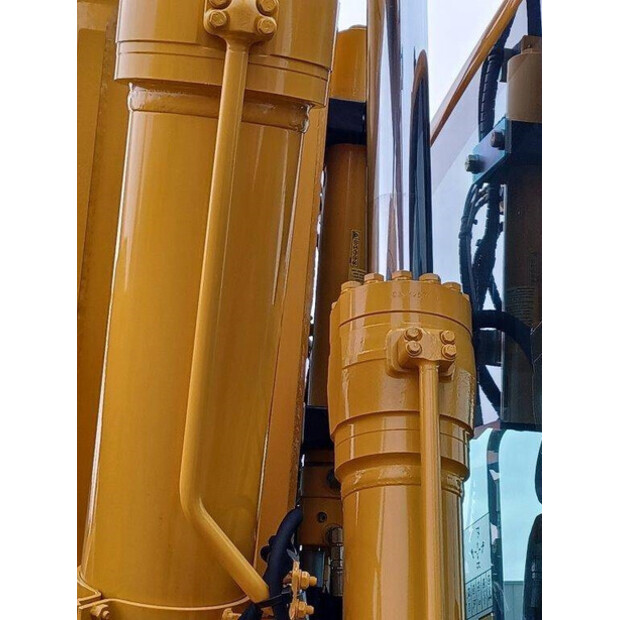 2023 Komatsu PW180-11E0-42061866