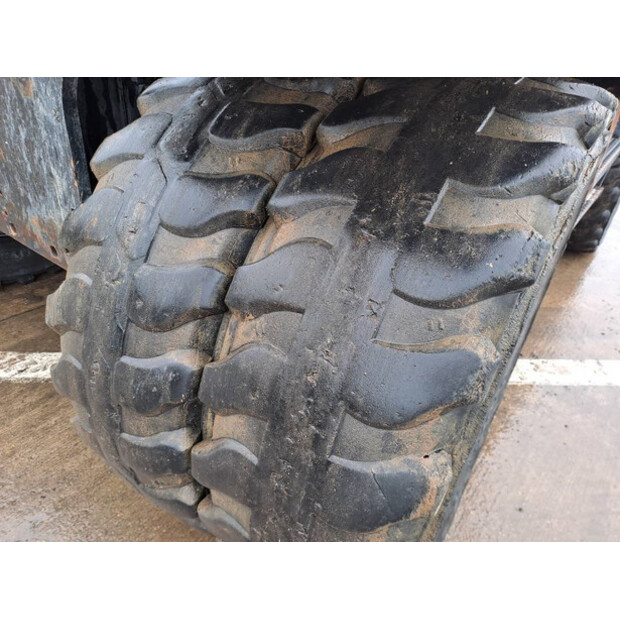 2017 هيتاشى ZX140WTB-6-42061890