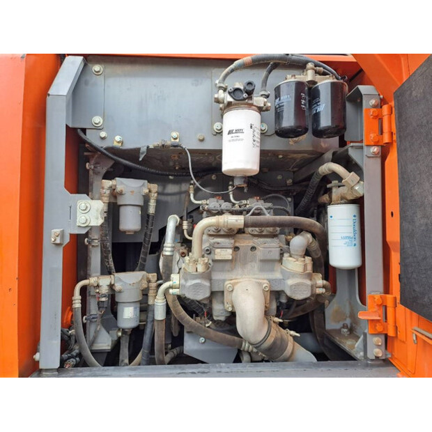 2017 هيتاشى ZX140WTB-6-42061898