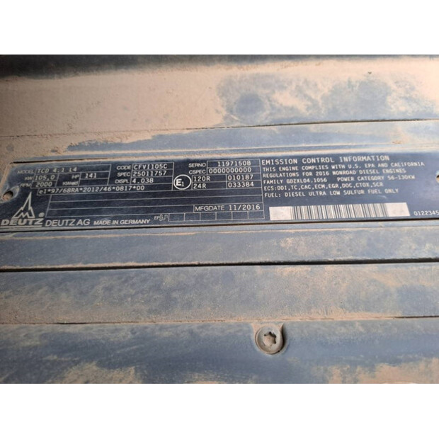2017 هيتاشى ZX140WTB-6-42061902
