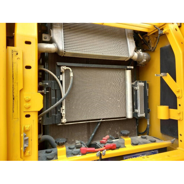 2018 Komatsu PC210LCI-11-42061938