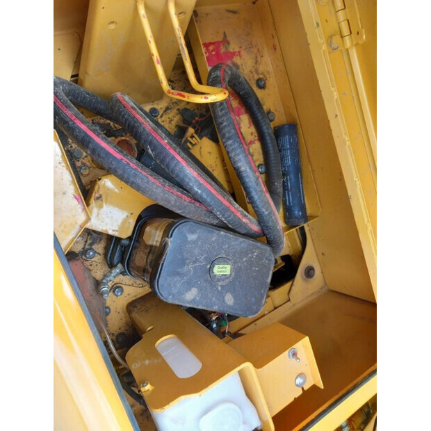 2018 Komatsu PC210LCI-11-42061956