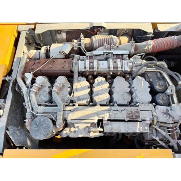 2015 Liebherr R946 S HD-42062100