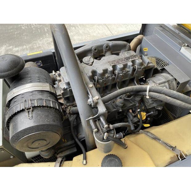 2011 Atlas-Copco QAX 40-42062117