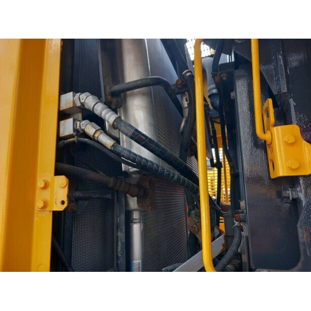 2022 Komatsu WA480-8-42062130