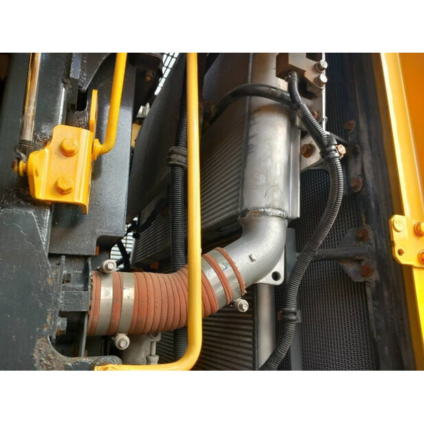 2022 Komatsu WA480-8-42062134