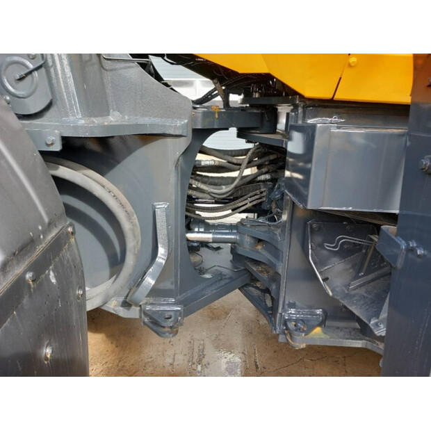 2022 Komatsu WA480-8-42062142