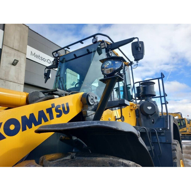 2022 Komatsu WA480-8-42062144