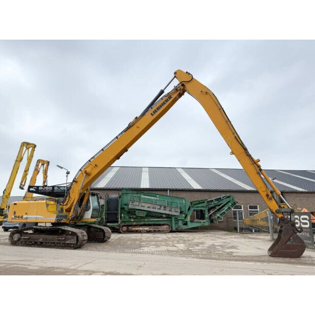 2007 ليبهير R944C-42062438