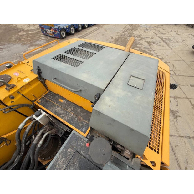 2007 ليبهير R944C-42062454