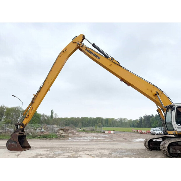 2007 ليبهير R944C-42062475