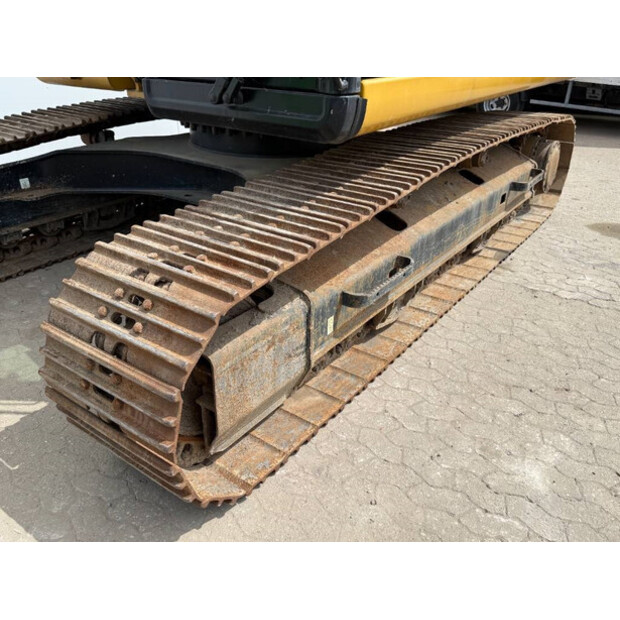 2018 كاتربيلر 323FL-42062900