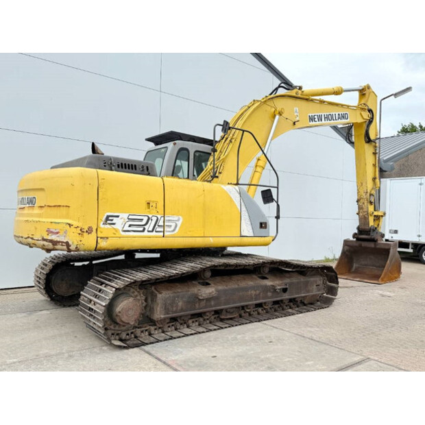 2005 New Holland E215LC-42062975