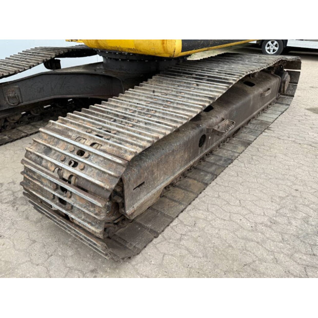 2005 New Holland E215LC-42062988