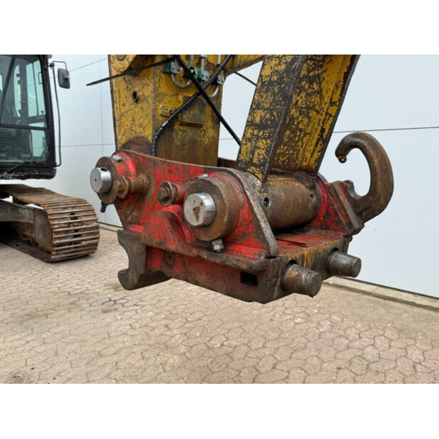 2010 كاتربيلر 320DL-42063042