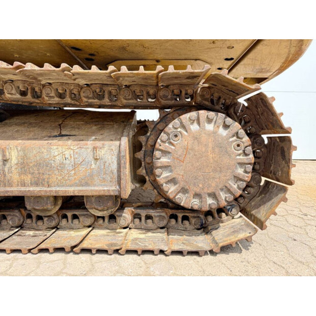 2010 كاتربيلر 320DL-42063046