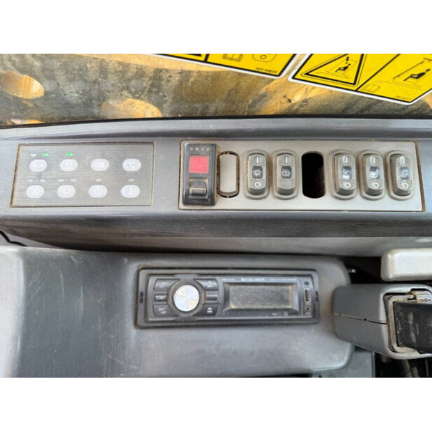2010 كاتربيلر 320DL-42063054