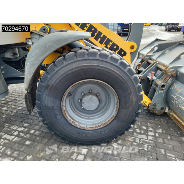 2015 ليبهير L514-42063260