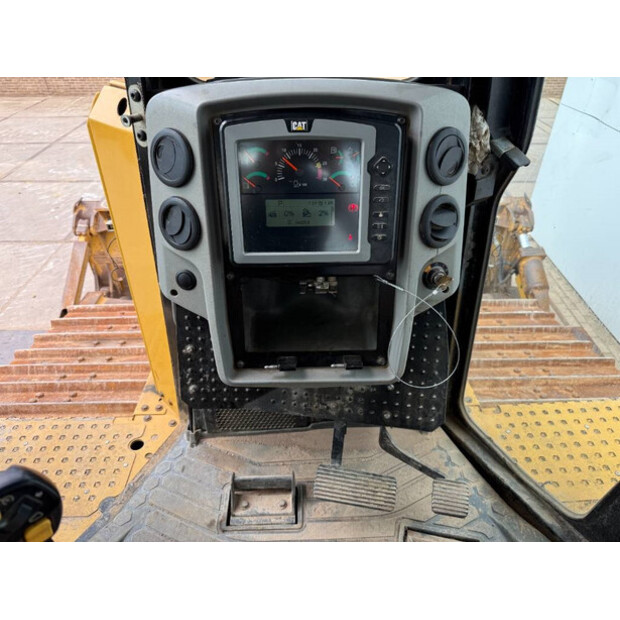 2015 Caterpillar D6T LGP-42063333