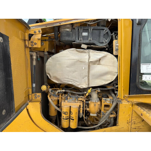 2015 Caterpillar D6T LGP-42063346
