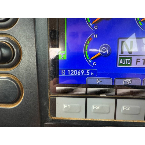 2017 Komatsu D65PXi-18-42063384