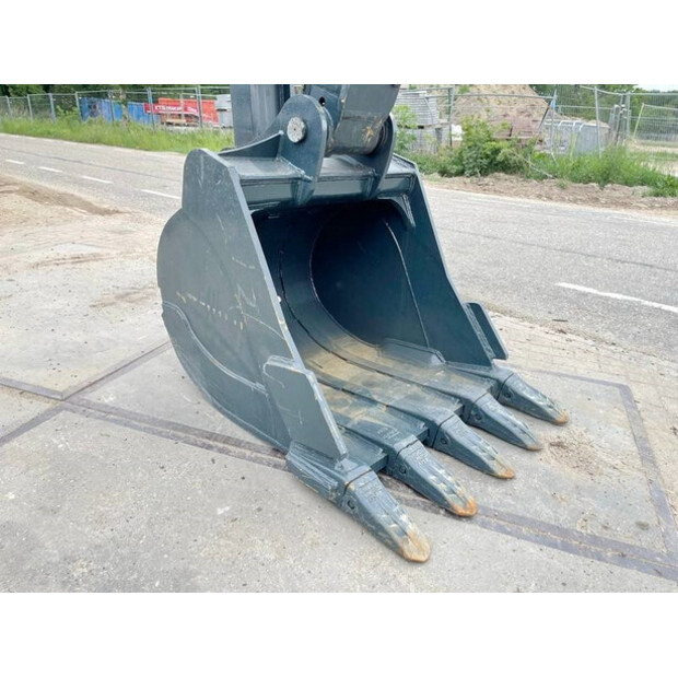 2025 Hyundai R245LR-42063530