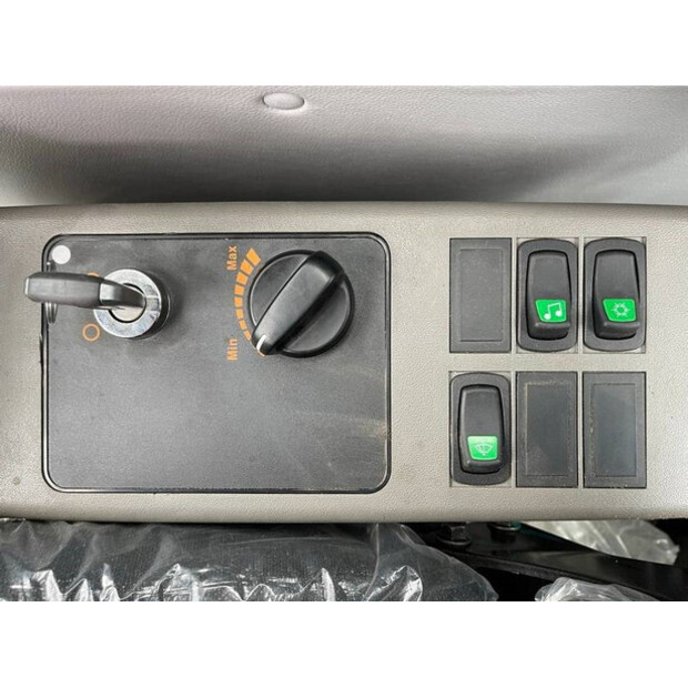 2025 Hyundai R245LR-42063540