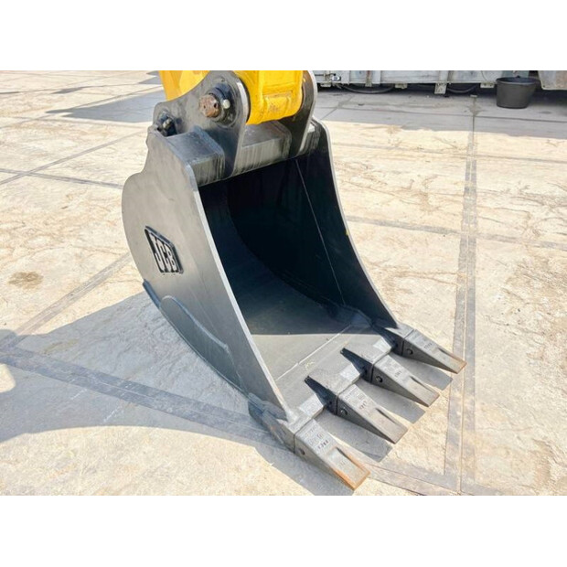 2025 JCB 245HDLR-42063597