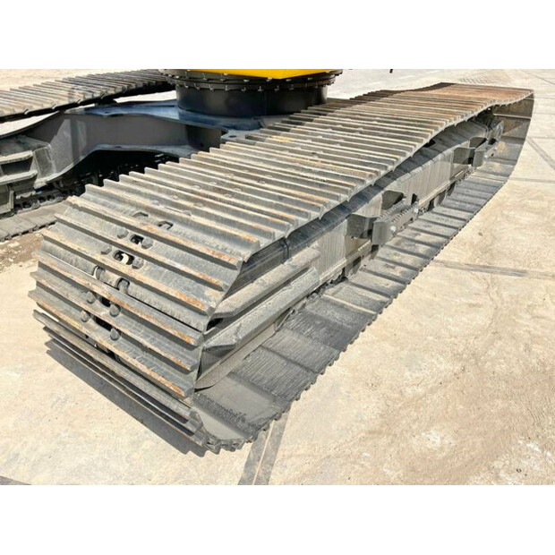 2025 JCB 245HDLR-42063599