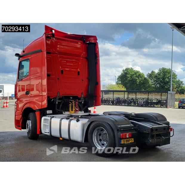 2017 مرسيدس بنز Actros 1842-42064444