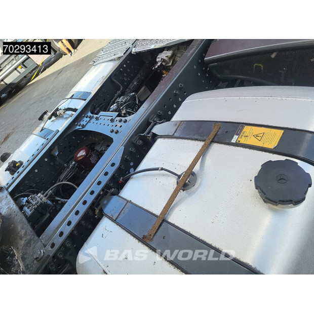 2017 مرسيدس بنز Actros 1842-42064458