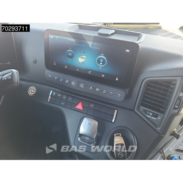 2023 Mercedes-Benz Actros 1848-42064496