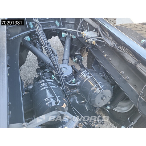 2025 MAN TGS 40.400-42064832