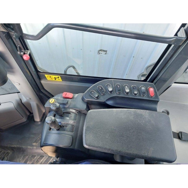 2022 كوماتسو WA470-8-42068152