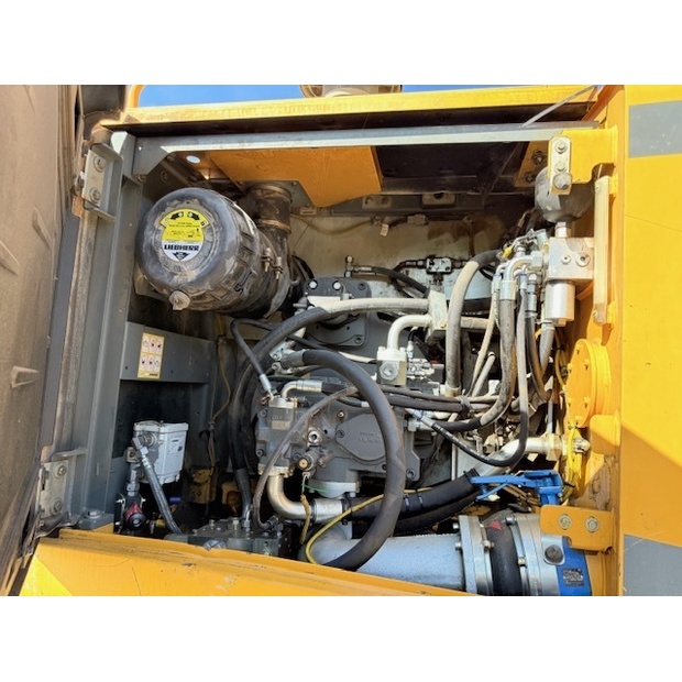 2015 Liebherr R936-42070182