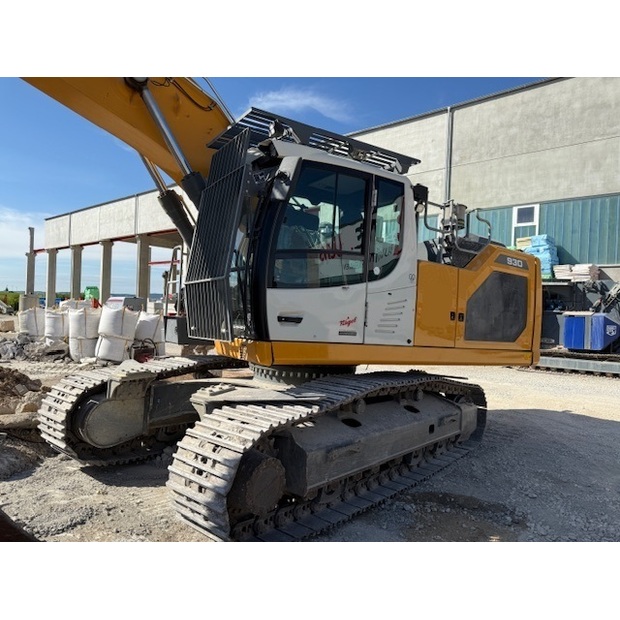 2022 Liebherr R930NLC-42070210