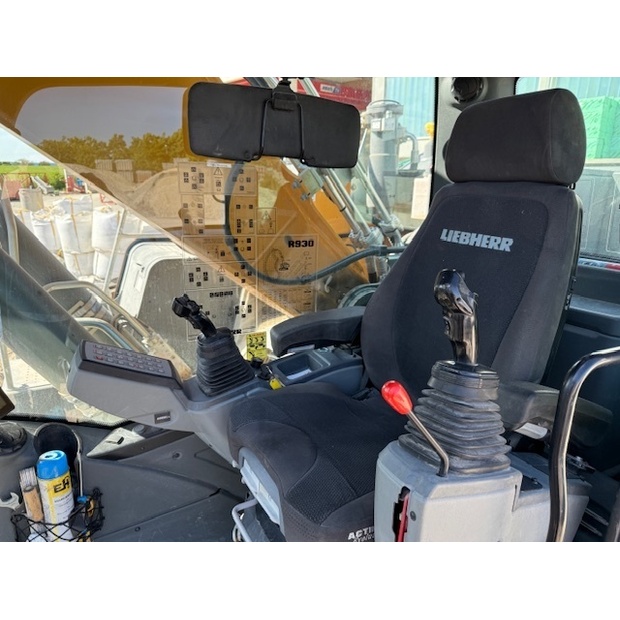 2022 Liebherr R930NLC-42070215