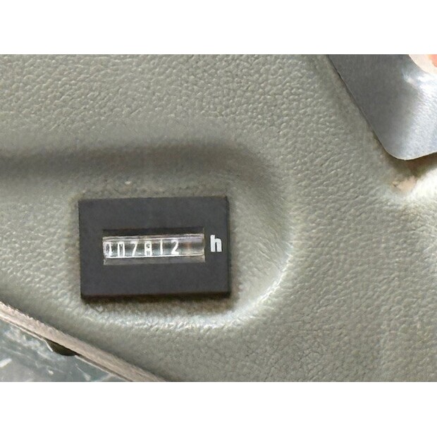 2015 Liebherr R920-42070317