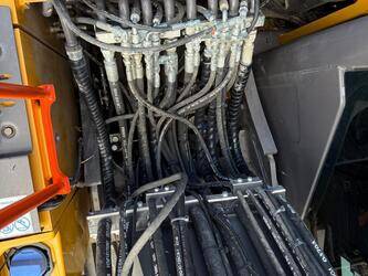 2016-volvo-ewr160e-42070433